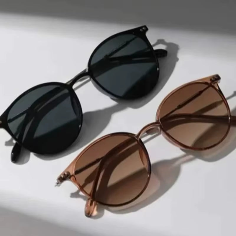 2-Piece Set of Vintage Cat Eye Sunglasses for Women and Men - Stylish Narrow Eyewear