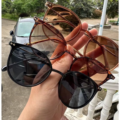 2-Piece Set of Vintage Cat Eye Sunglasses for Women and Men - Stylish Narrow Eyewear